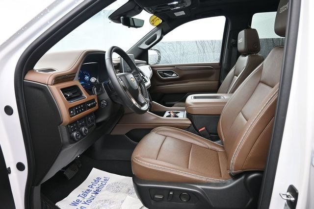 Used 2024 Chevrolet Tahoe High Country AWD/4WD image 16