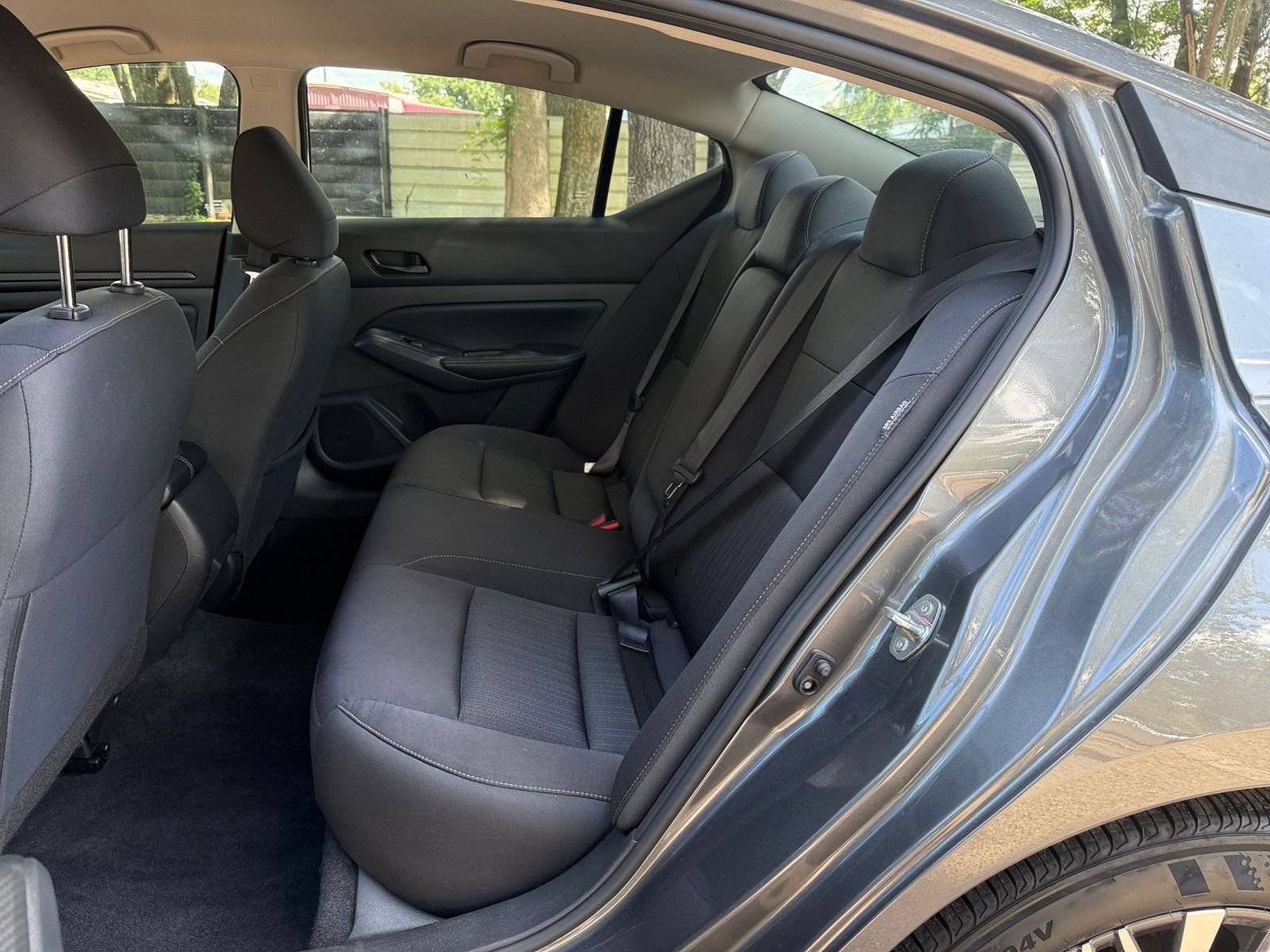 Used 2025 Nissan Altima 2.5 SV FWD image 36