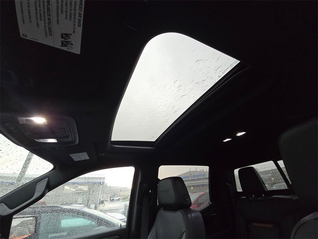 Certified 2023 GMC Sierra 1500 AT4 w/ Technology Package image 18