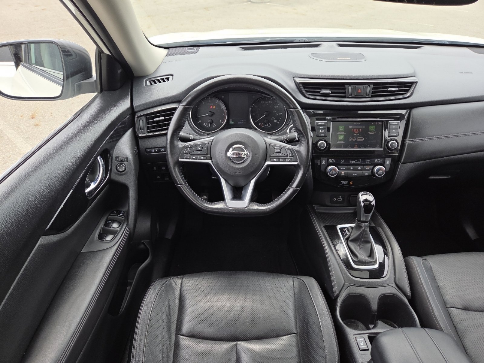 Used 2018 Nissan Rogue SL w/ Premium Package AWD/4WD image 26