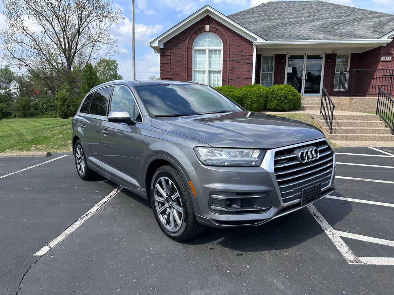 Used 2017 Audi Q7 2.0T Premium Plus w/ Premium Plus Package AWD/4WD image 12