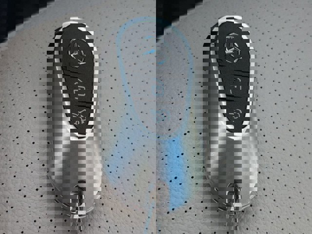 Used 2025 Mercedes-Benz C 300 C 300 image 28