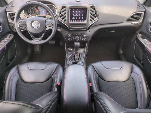 Used 2019 Jeep Cherokee Trailhawk w/ Cold Weather Group AWD/4WD image 14