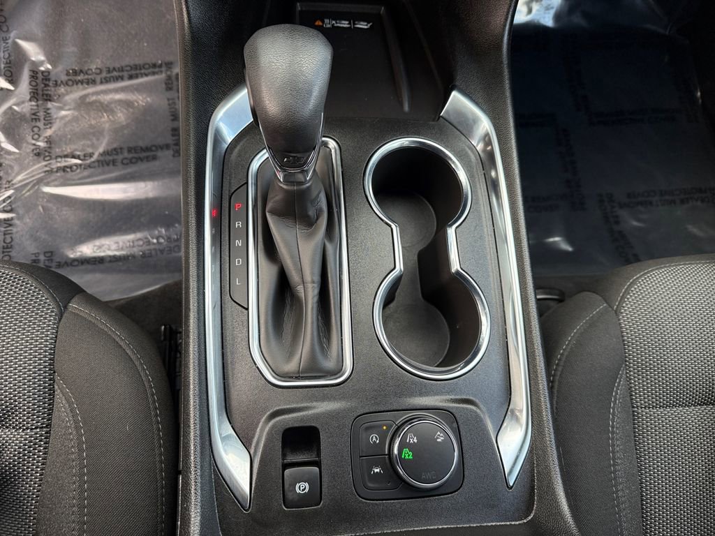 Used 2023 Chevrolet Traverse LT image 10