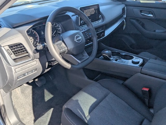 New 2027 Nissan Rogue SV w/ Cold Weather Package AWD/4WD image 13
