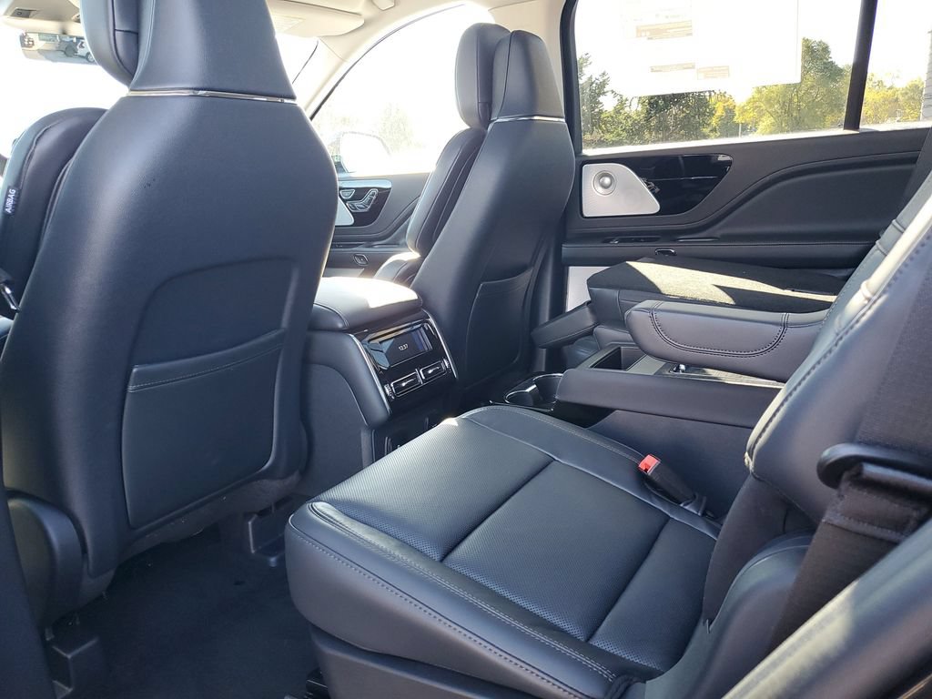 New 2025 Lincoln Aviator Reserve w/ Equipment Group 201A AWD/4WD image 22