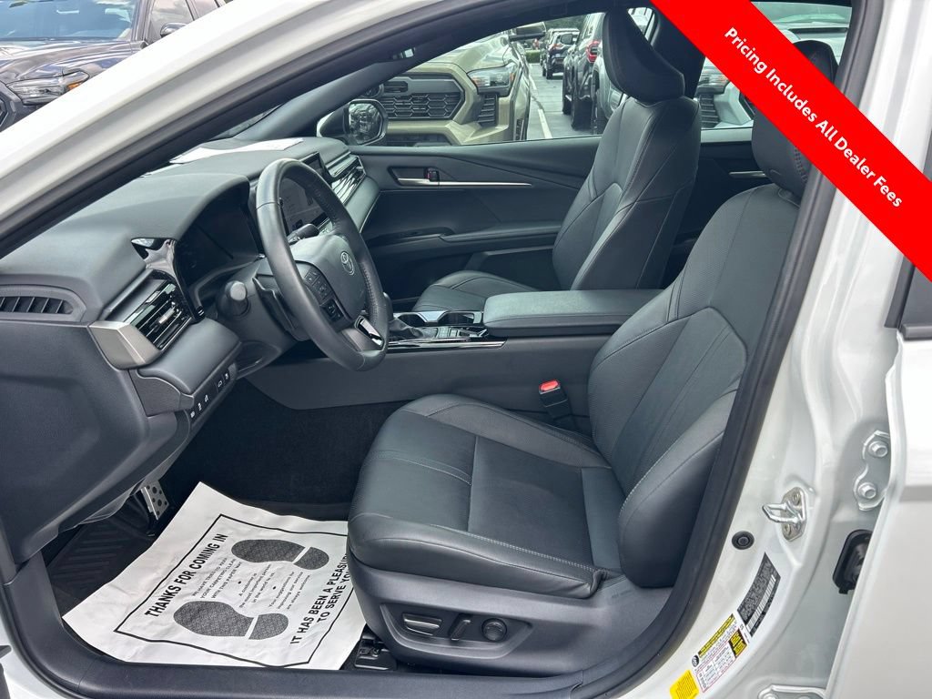 Used 2025 Toyota Camry XSE FWD image 2