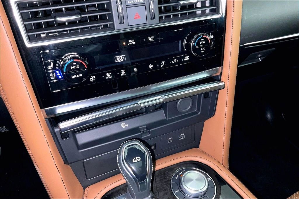 Used 2024 INFINITI QX80 Sensory AWD/4WD image 33