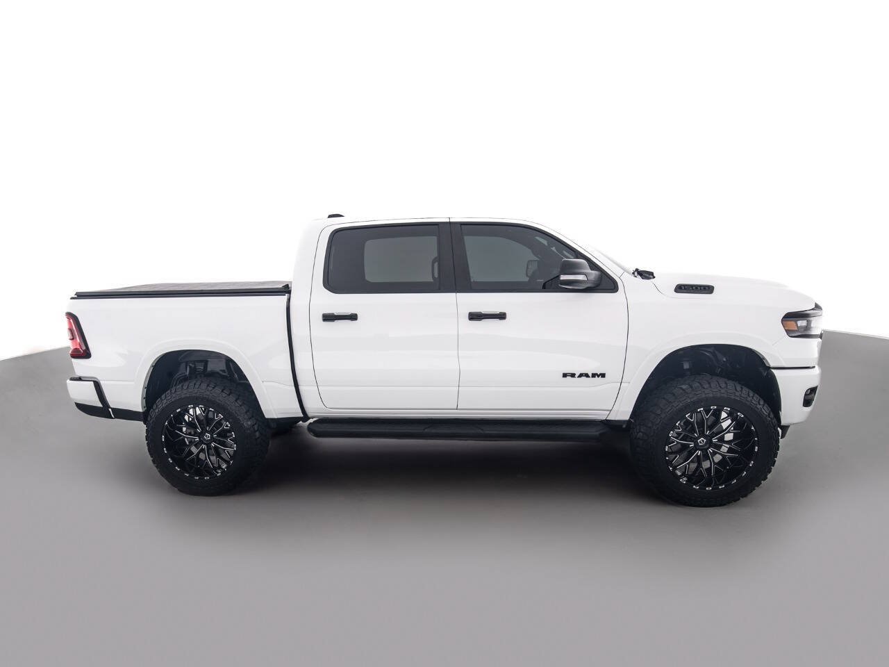 Used 2025 RAM 1500 Big Horn AWD/4WD image 4