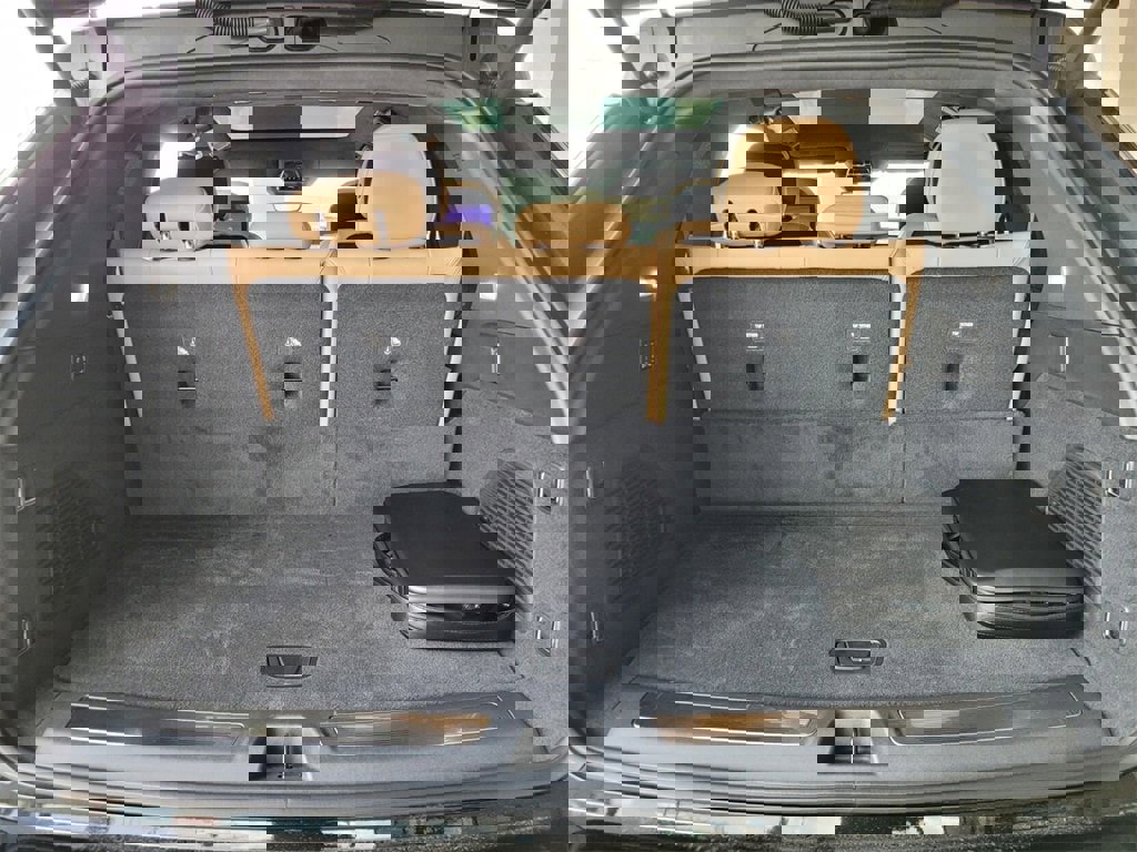 New 2025 Cadillac Escalade IQ Luxury 2 image 24