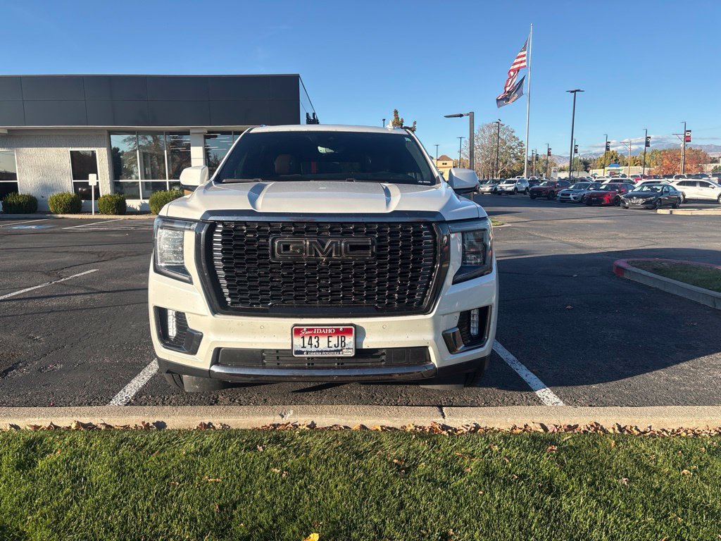 Used 2023 GMC Yukon Denali Ultimate AWD/4WD image 8