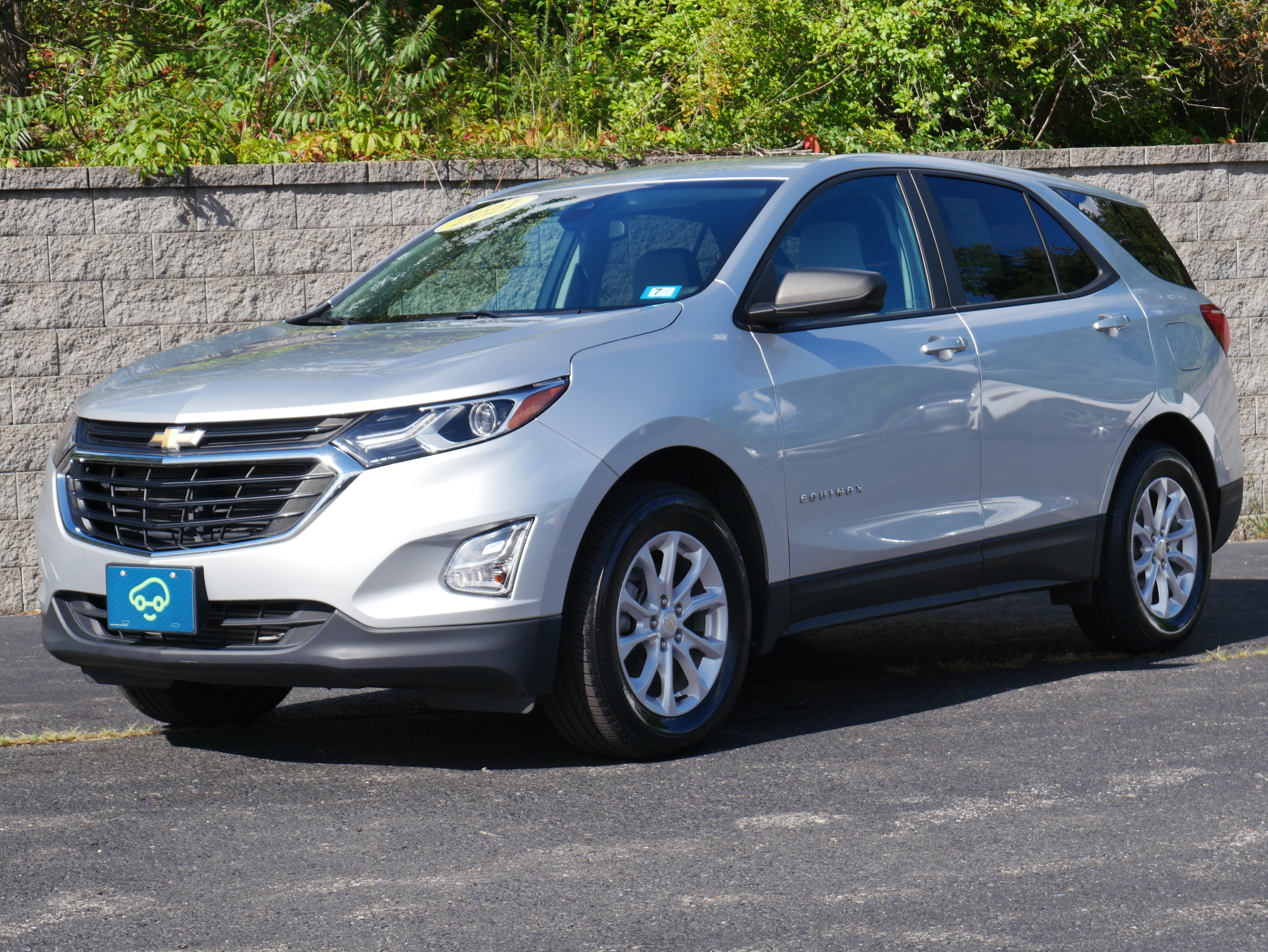 Used 2021 Chevrolet Equinox LS w/ LS Convenience Package AWD/4WD image 1