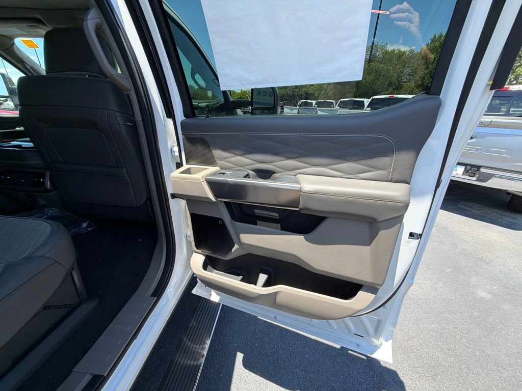 New 2026 Ford F350 Platinum w/ Platinum Plus Package AWD/4WD image 15