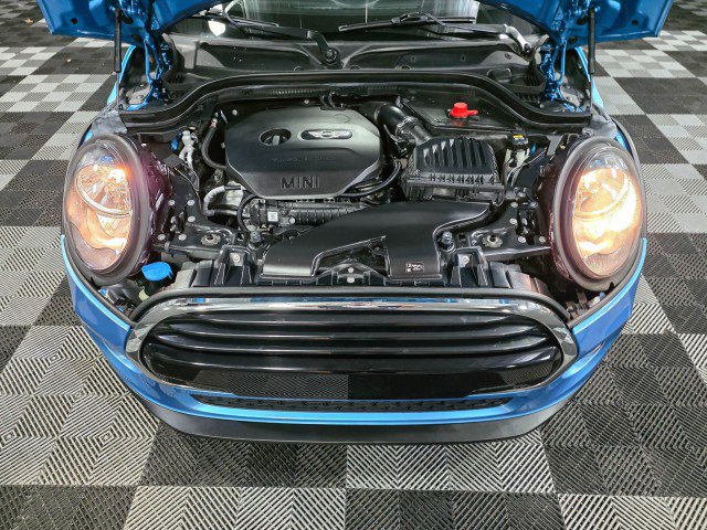 Used 2017 MINI Cooper Convertible image 29