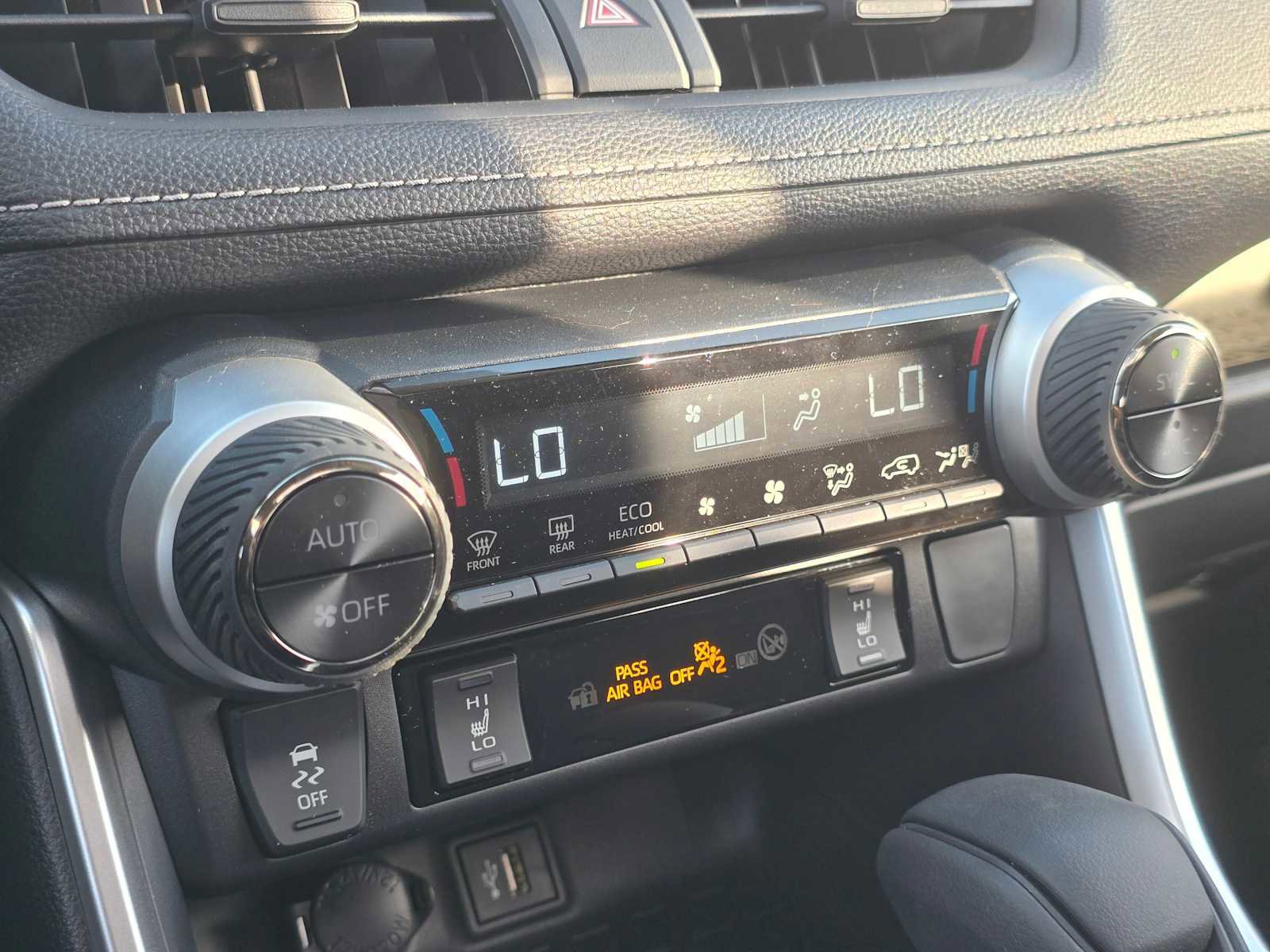 Certified 2025 Toyota RAV4 XLE image 31