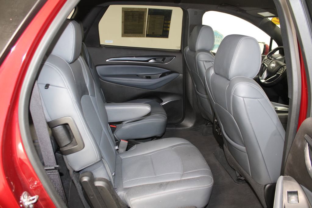 Used 2024 Buick Enclave Premium image 32