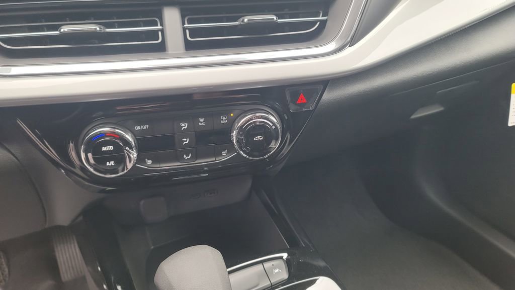 New 2026 Chevrolet Trax LT image 22