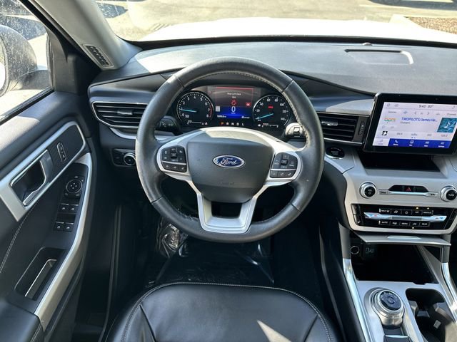 Certified 2023 Ford Explorer XLT w/ Equipment Group 202A image 15