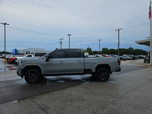 Used 2025 GMC Sierra 2500 AT4 w/ AT4 Premium Plus Package AWD/4WD image 9