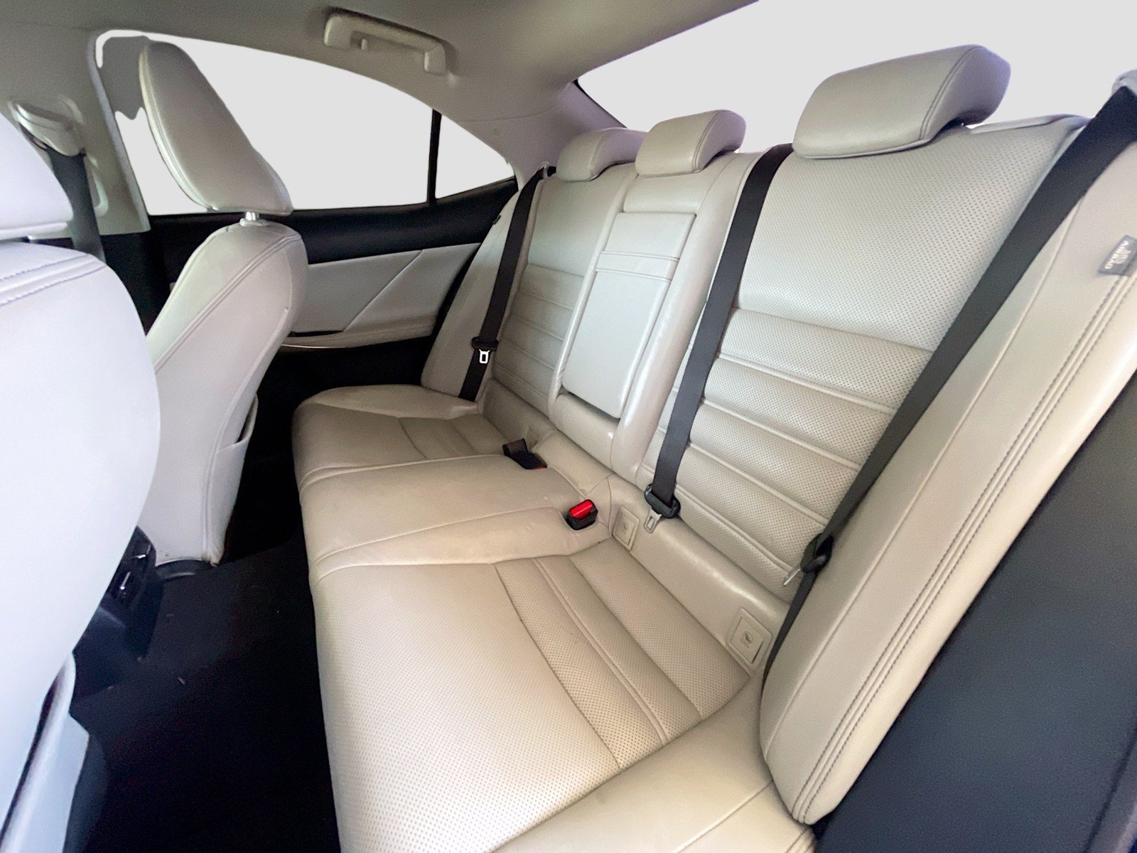 Used 2015 Lexus IS 350 RWD image 16