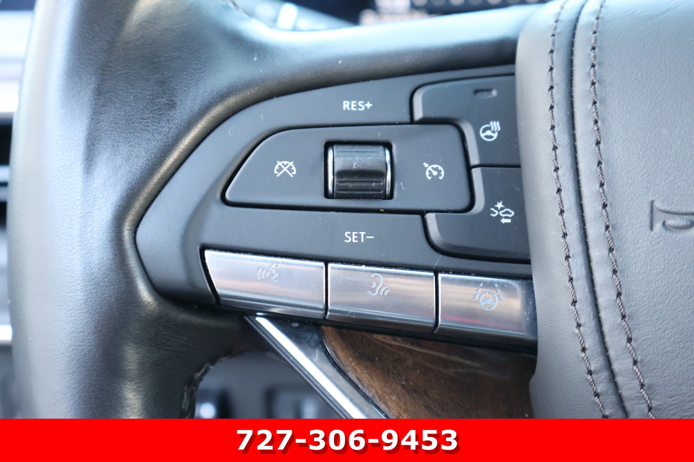 Used 2023 Cadillac Escalade Sport Platinum AWD/4WD image 29