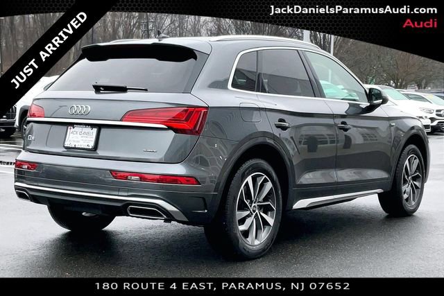 Used 2023 Audi Q5 2.0T Premium Plus w/ Premium Plus Package image 2