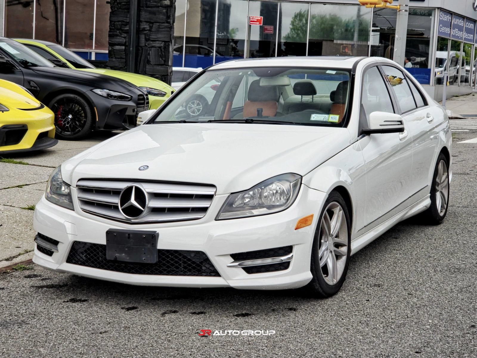Used 2012 Mercedes-Benz C 300 4MATIC Sedan image 4