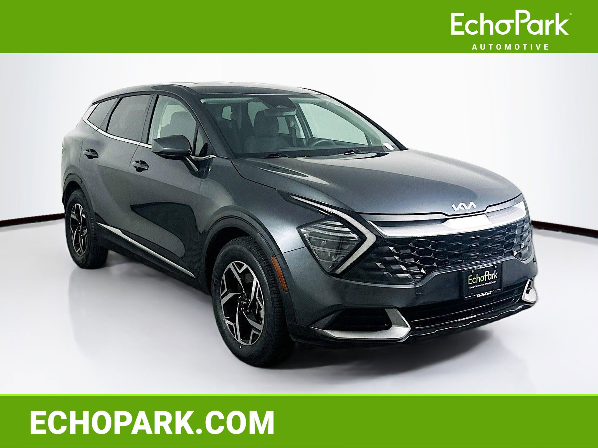 Used 2024 Kia Sportage LX image 1