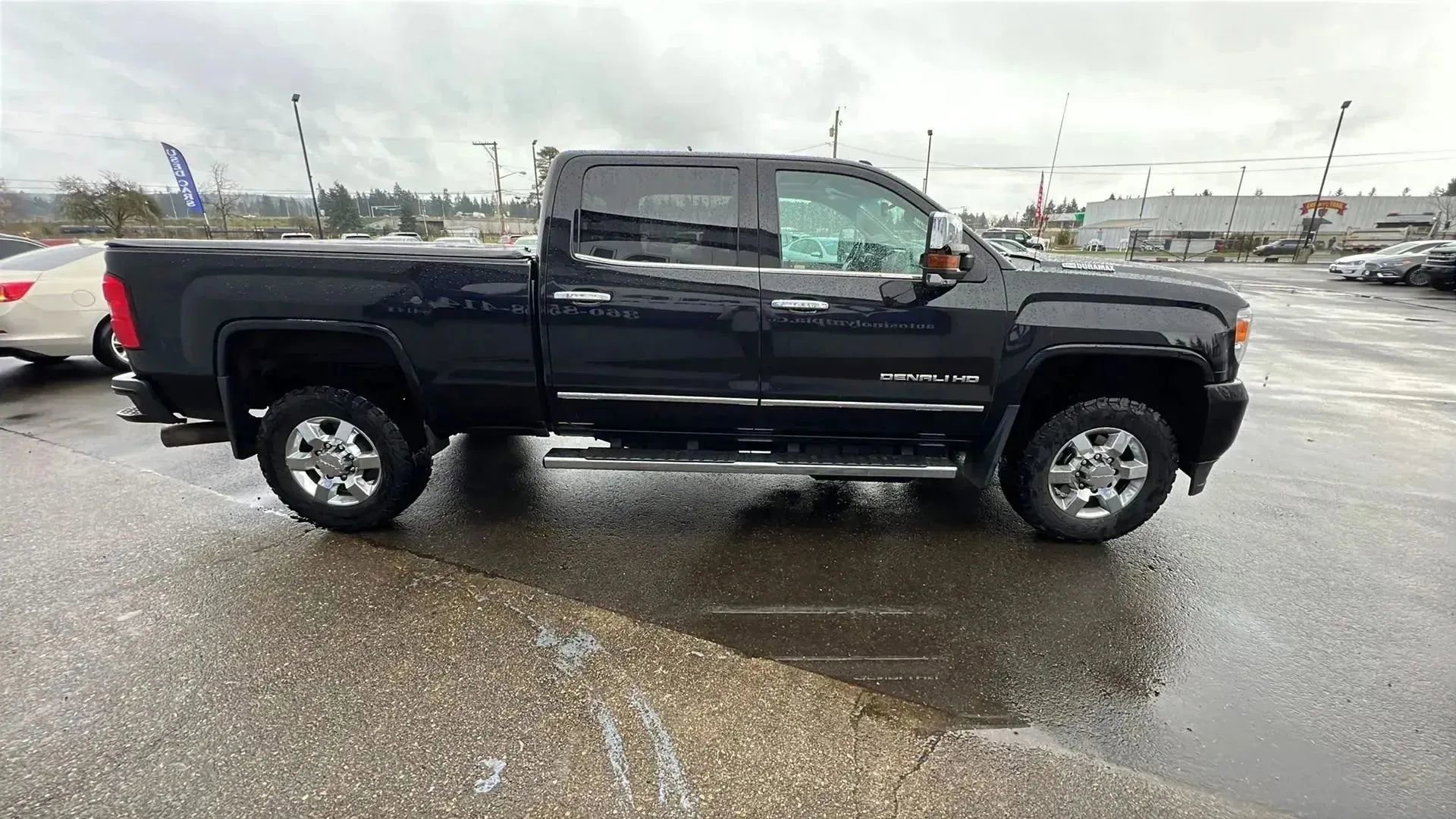 Used 2017 GMC Sierra 3500 Denali AWD/4WD image 4