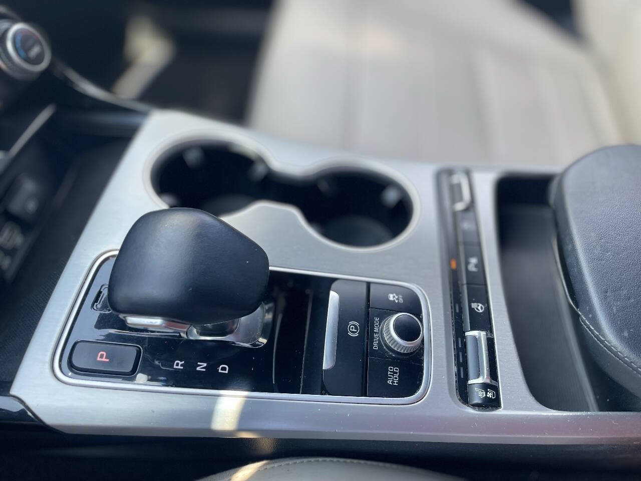 Used 2018 Kia Stinger GT2 AWD/4WD image 24