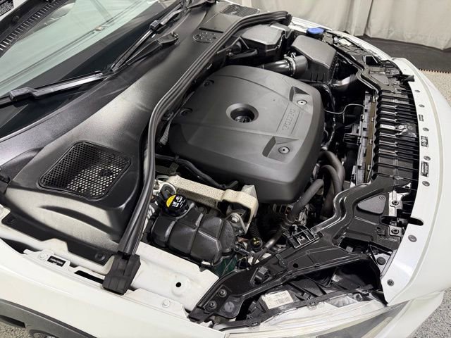 Used 2017 Volvo V60 T5 Cross Country w/ Convenience Package AWD/4WD image 25