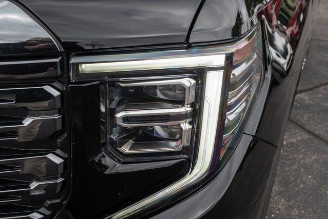 Used 2024 GMC Sierra 1500 Denali Ultimate image 14