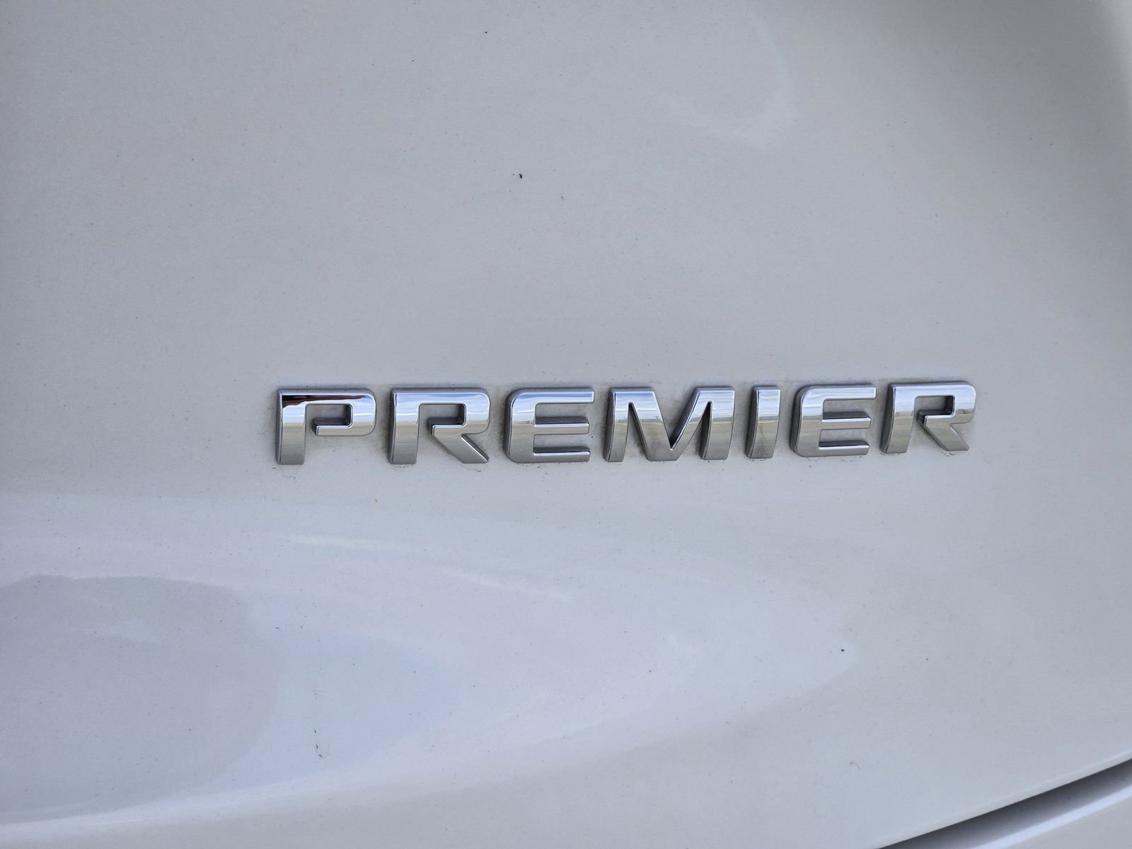 Used 2020 Chevrolet Blazer Premier w/ Driver Confidence II Package image 12