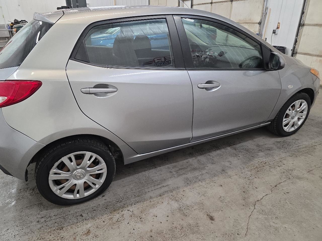 Used 2014 MAZDA MAZDA2 Sport image 19