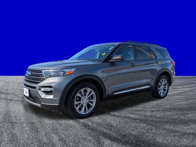 Used 2023 Ford Explorer XLT w/ Equipment Group 202A AWD/4WD image 8