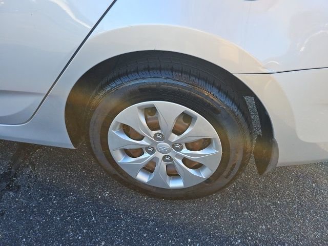 Used 2016 Hyundai Accent SE w/ Option Group 02 image 19