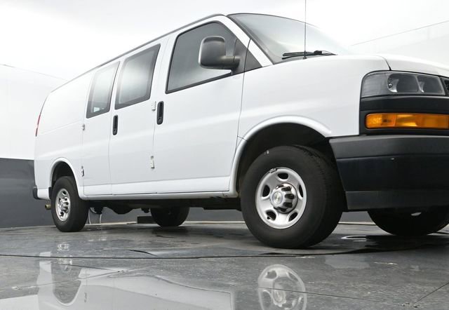 Used 2020 Chevrolet Express 2500 w/ Driver Convenience Package RWD image 9