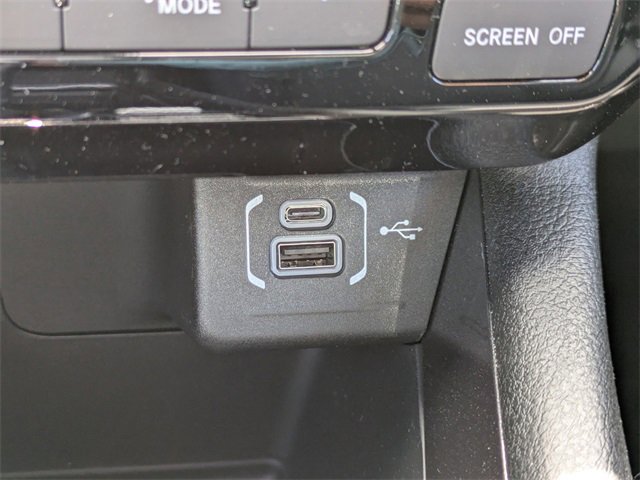 New 2025 Jeep Compass Latitude w/ Sun & Sound Group image 22