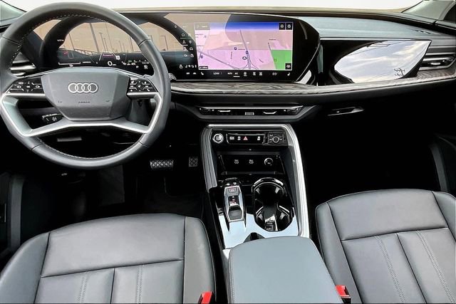 Used 2025 Audi Q5 Premium AWD/4WD image 15