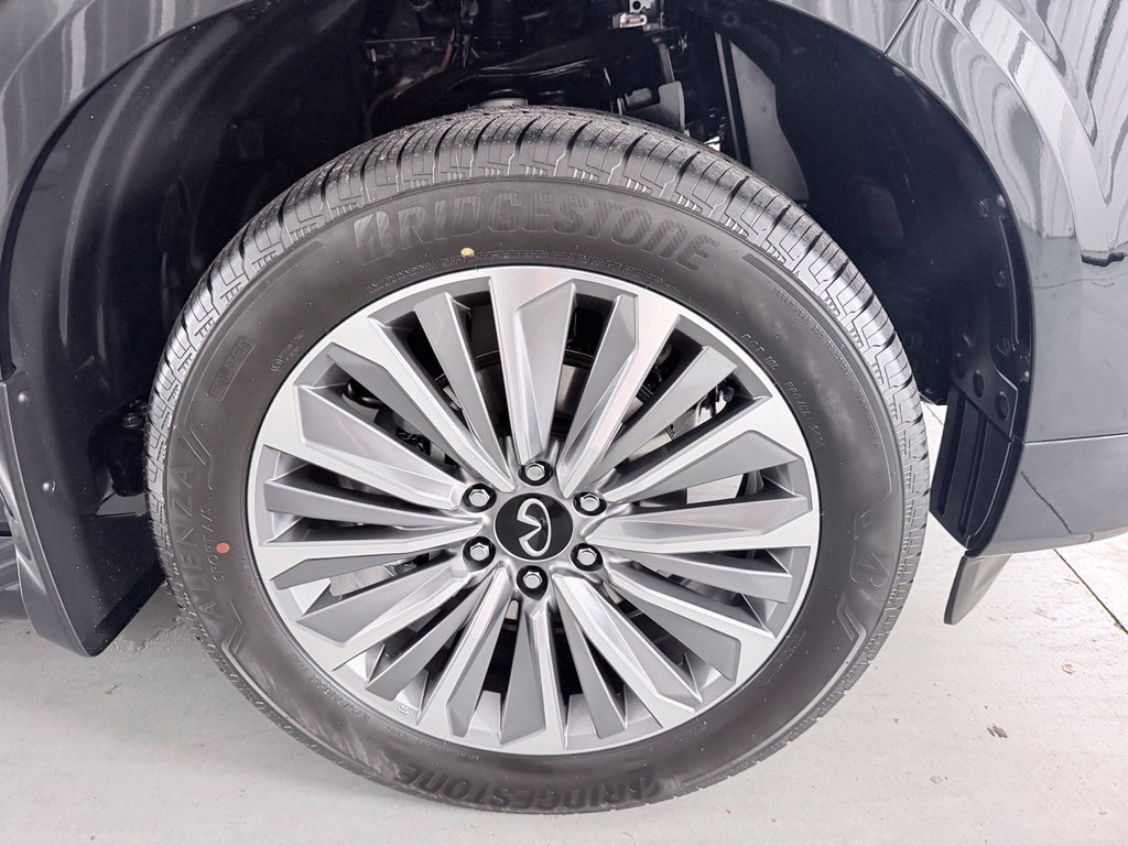 New 2027 INFINITI QX80 Luxe RWD image 4