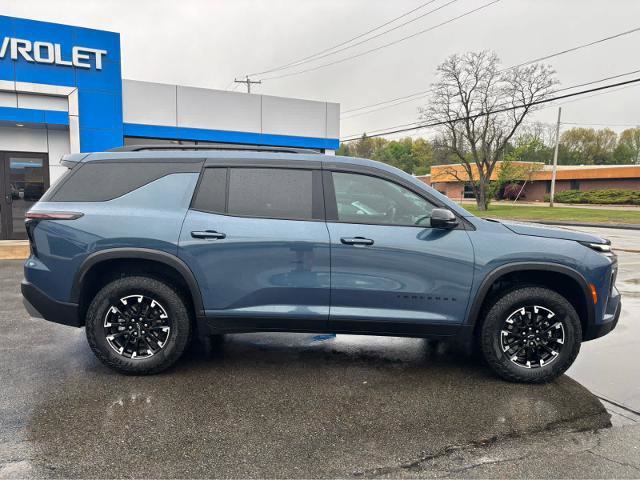 Used 2025 Chevrolet Traverse Z71 w/ Driver Confidence Package AWD/4WD image 13
