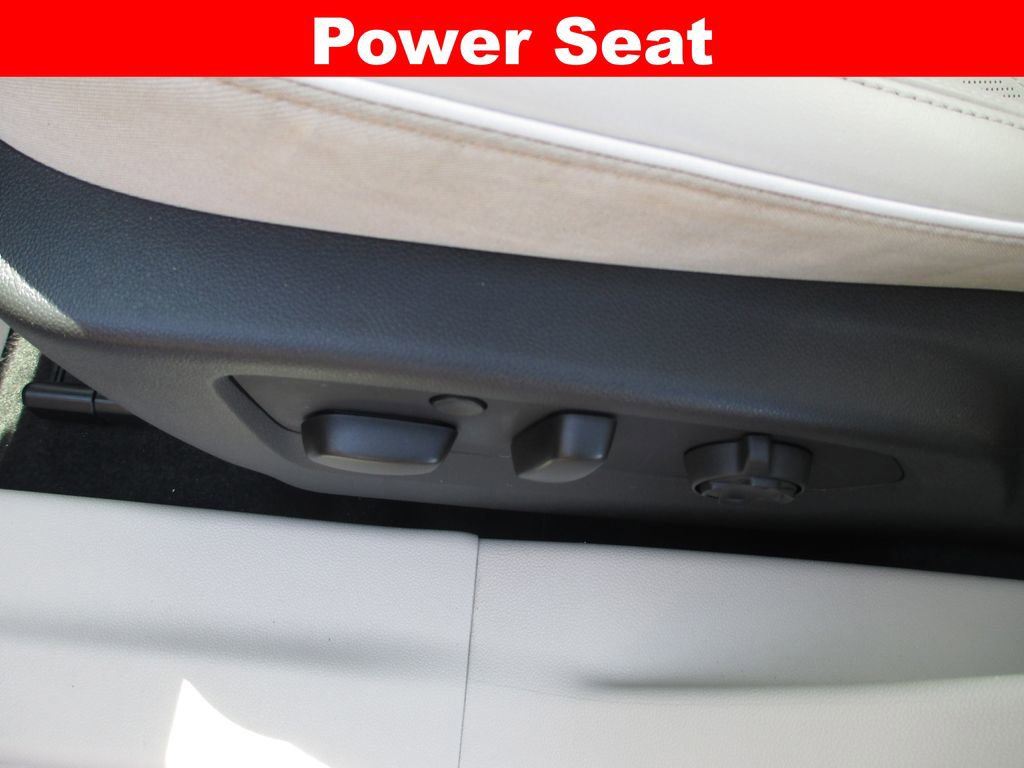 Used 2021 Buick Envision Avenir w/ Technology Package II image 26