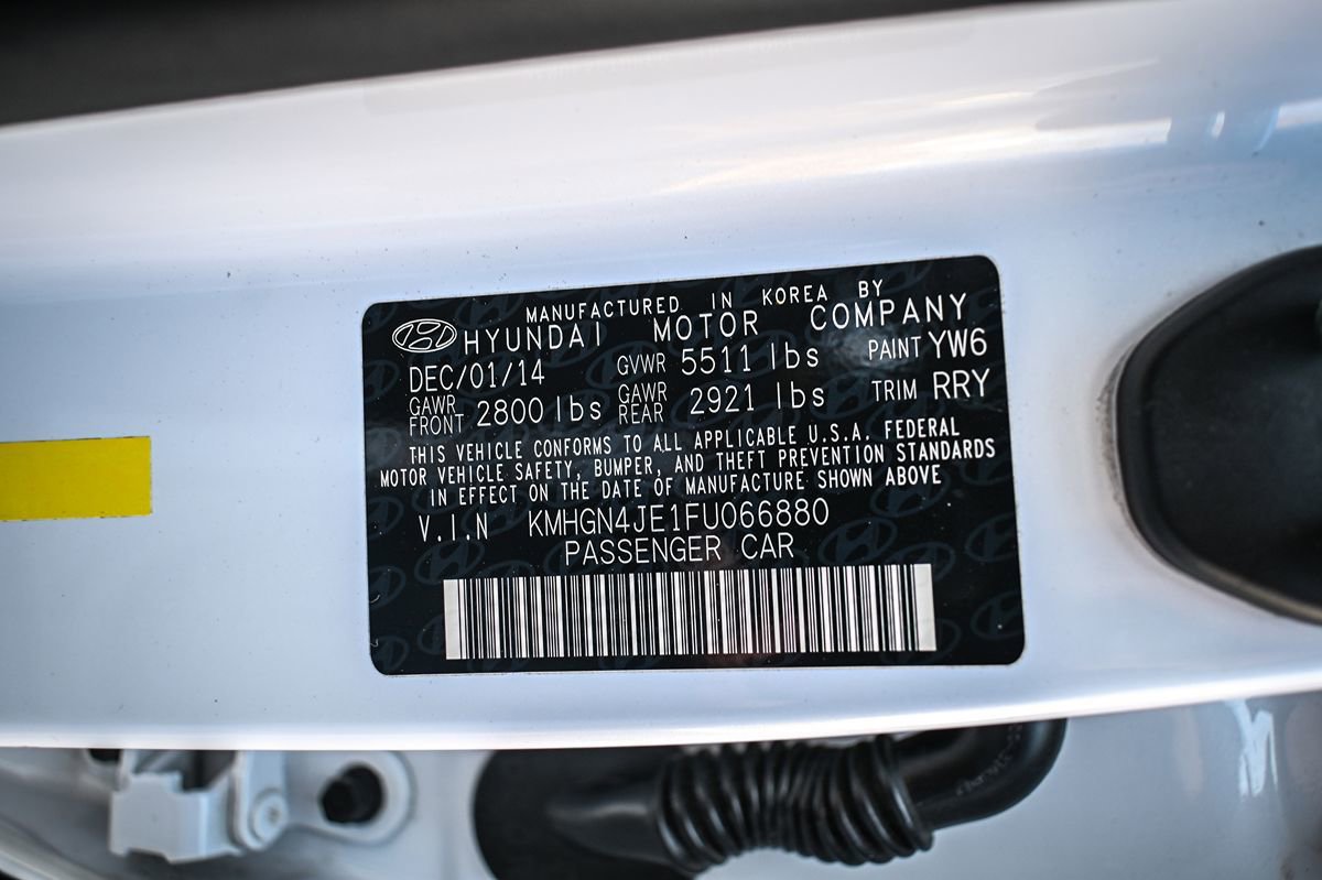 Used 2015 Hyundai Genesis 3.8 w/ Option Group 03 AWD/4WD image 20