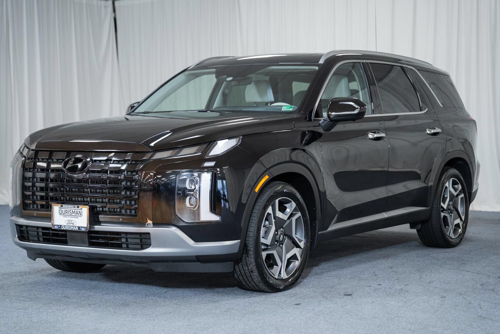 Used 2024 Hyundai Palisade Limited AWD/4WD image 3