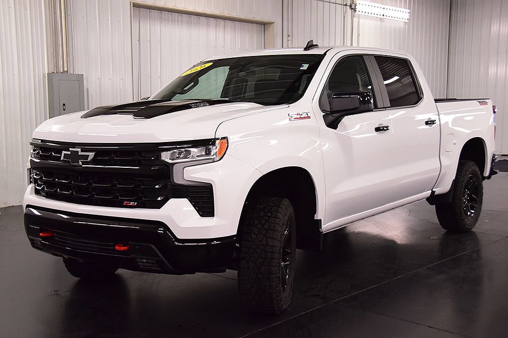New 2026 Chevrolet Silverado 1500 LT Trail Boss w/ Convenience Package II AWD/4WD image 3