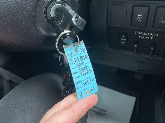 Used 2019 Toyota Tundra Limited AWD/4WD image 18