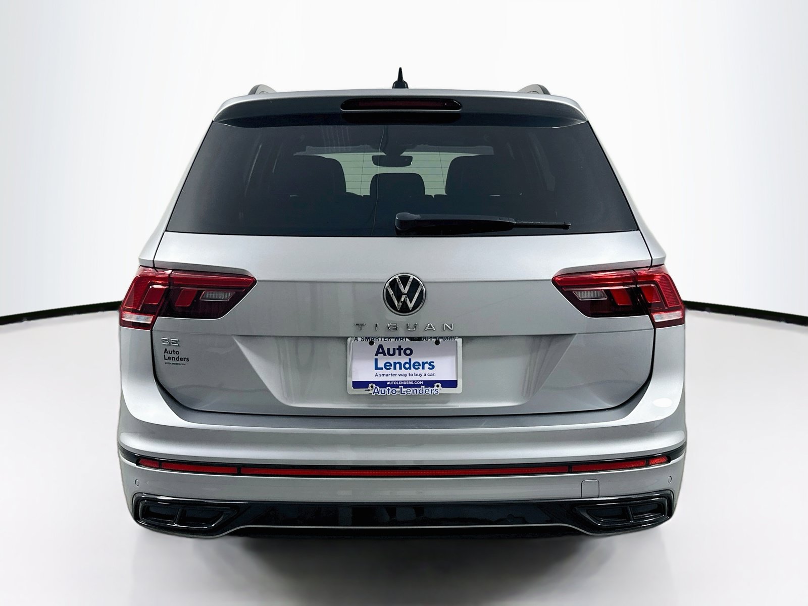 Used 2022 Volkswagen Tiguan SE R-Line FWD image 6