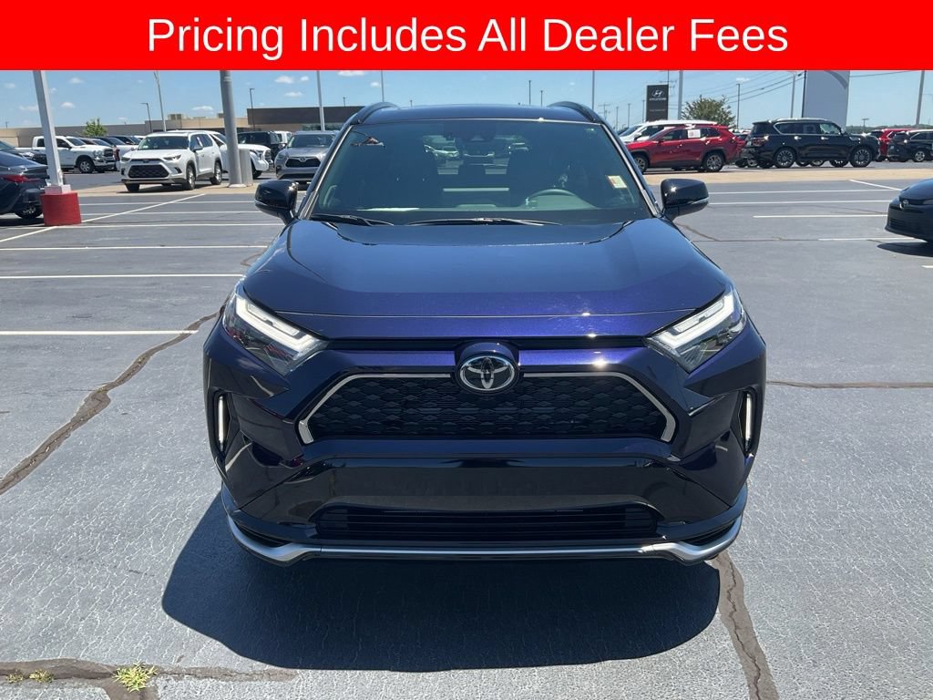 Used 2025 Toyota RAV4 XSE AWD/4WD image 25