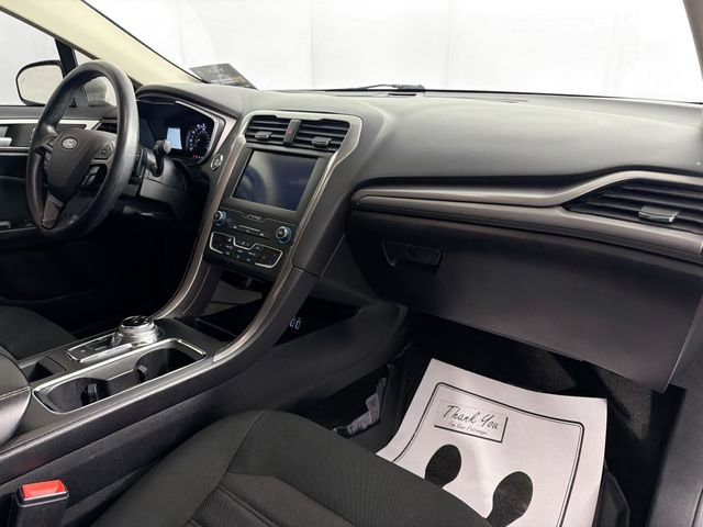 Used 2020 Ford Fusion SE AWD/4WD image 31