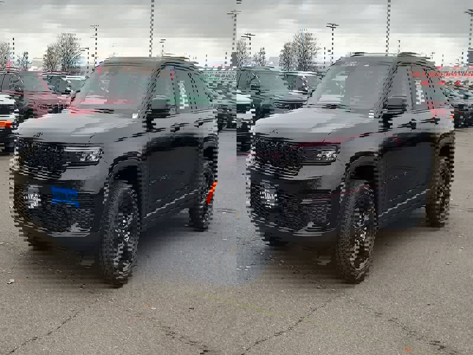 New 2025 Jeep Grand Cherokee Altitude w/ Trailer Tow Package